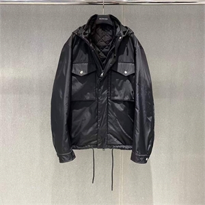 Куртка жилетка PRADA 158697 - фото 363773 Куртка жилетка PRADA 158697 - фото 363773