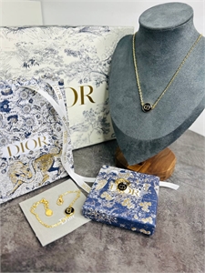 Браслет DIOR 19 см 158962 - фото 365517 Браслет DIOR 19 см 158962 - фото 365517