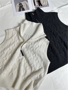 Безрукавка BRUNELLO CUCINELLI 159075 - фото 366117 Безрукавка BRUNELLO CUCINELLI 159075 - фото 366117