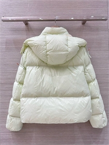 Куртка MONCLER 159330 - фото 367493 Куртка MONCLER 159330 - фото 367493