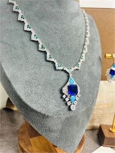 Набор BVLGARI колье и серьги 159341 - фото 367582 Набор BVLGARI колье и серьги 159341 - фото 367582