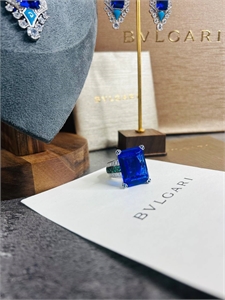 Набор BVLGARI колье и серьги 159341 - фото 367585 Набор BVLGARI колье и серьги 159341 - фото 367585