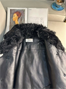 Дубленка CELINE 160217 - фото 373010 Дубленка CELINE 160217 - фото 373010