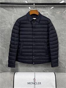 Куртка MONCLER 160329 - фото 373817 Куртка MONCLER 160329 - фото 373817
