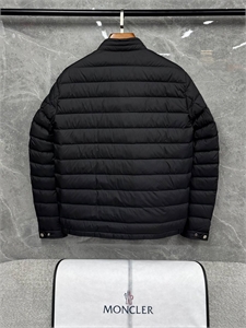 Куртка MONCLER 160332 - фото 373846 Куртка MONCLER 160332 - фото 373846