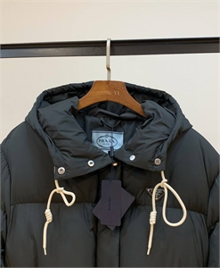 Пуховик PRADA 161582 - фото 381075 Пуховик PRADA 161582 - фото 381075