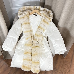 Пуховик LORO PIANA 161876 - фото 382447 Пуховик LORO PIANA 161876 - фото 382447