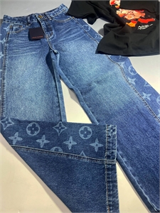 Джинсы LOUIS VUITTON 161936 - фото 382816 Джинсы LOUIS VUITTON 161936 - фото 382816