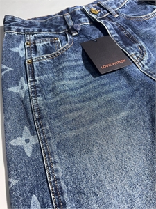 Джинсы LOUIS VUITTON 161936 - фото 382819 Джинсы LOUIS VUITTON 161936 - фото 382819