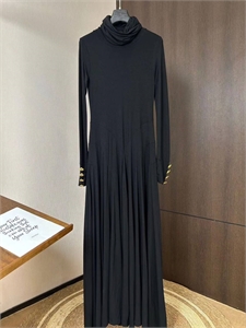 Платье Schiaparelli 162101 - фото 383964 Платье Schiaparelli 162101 - фото 383964