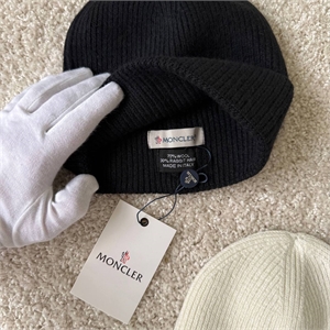 Шапка MONCLER 162164 - фото 384479