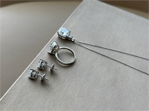 Серьги GRAFF 162391