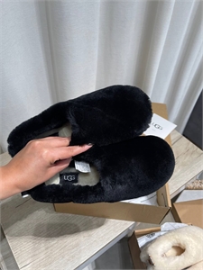 UGG 162555 - фото 386703