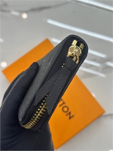 Кошелек LOUIS VUITTON 162557
