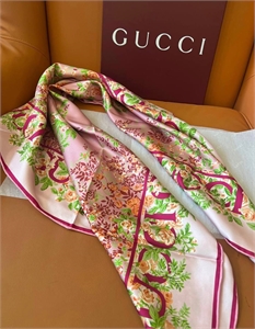 Платок GUCCI Шелк 162610