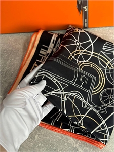 Платок HERMES 162810 - фото 388309