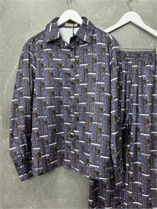 Костюм BURBERRY 162846 - фото 388495