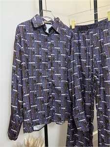 Костюм BURBERRY 162846 - фото 388498