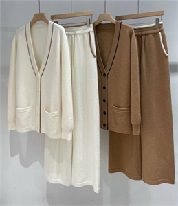 Костюм LORO PIANA 163003 - фото 389300