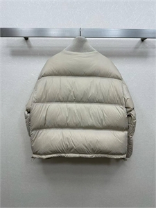 Пуховик CELINE 163120