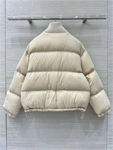 Пуховик CELINE 163120