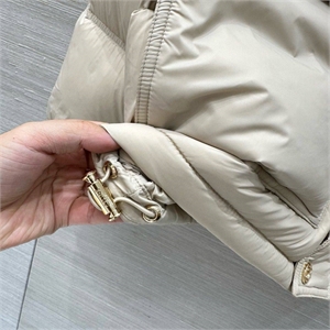 Пуховик CELINE 163120