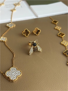 Браслет Van Cleef 5 мотивов 163358