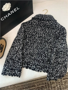 Костюм CHANEL 163670