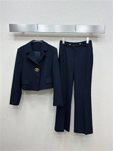 Костюм VALENTINO 163812