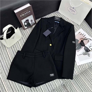 Костюм PRADA 163823