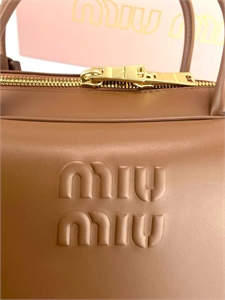 Сумка MIU MIU 163930