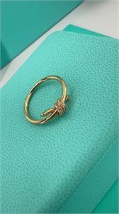 Кольцо Tiffany&Co 165075