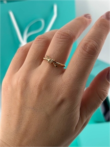 Кольцо Tiffany&Co 165075