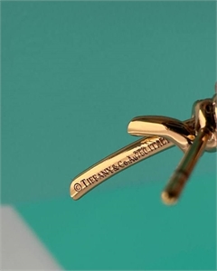 Кольцо Tiffany&Co 165075