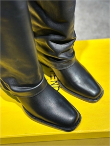 Сапоги FENDI 165393