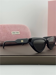 Очки MIU MIU 179013