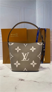 Сумка LOUIS VUITTON 180623