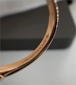Серьги LOUIS VUITTON 184518