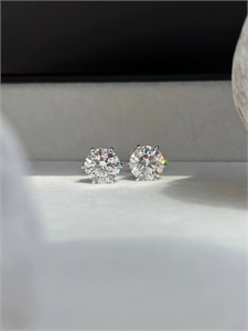 Серьги Tiffany&Co золото 750 п 3 ct 184637