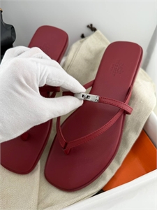 Тапочки HERMES 186000