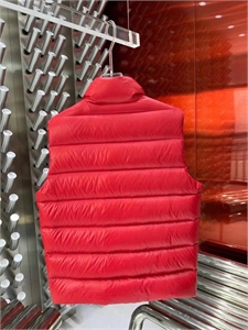 Жилет moncler 102133 - фото 93187 Жилет moncler 102133 - фото 93187
