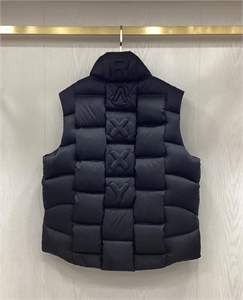 Жилет Moncler 102947 - фото 95447 Жилет Moncler 102947 - фото 95447