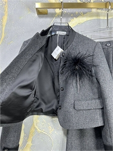 Костюм BRUNELLO CUCINELLI 103604 - фото 97432 Костюм BRUNELLO CUCINELLI 103604 - фото 97432