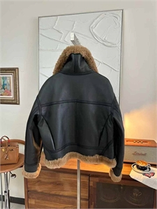Дубленка LORO PIANA Двусторонняя 103607 - фото 97444 Дубленка LORO PIANA Двусторонняя 103607 - фото 97444