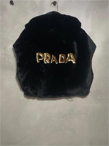 Двухсторонняя жилетка PRADA 104283 - фото 99879 Двухсторонняя жилетка PRADA 104283 - фото 99879