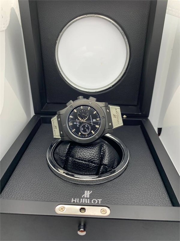 Часы HUBLOT 11144 - фото 108449