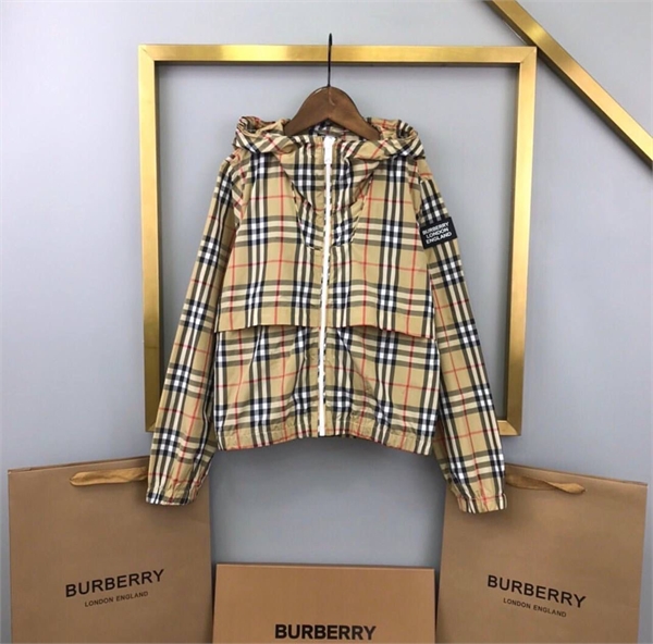 Ветровка Burberry 1441 - фото 110024