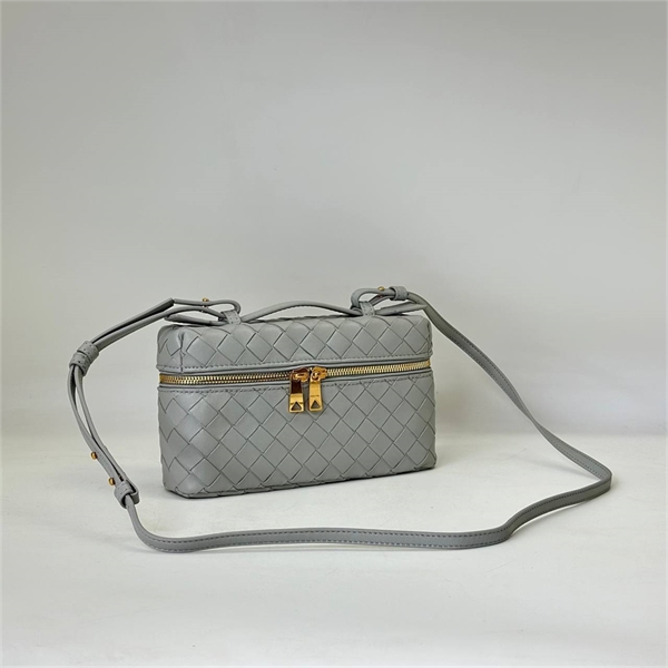 Сумка BOTTEGA VENETA 22 см 128026 - фото 196176
