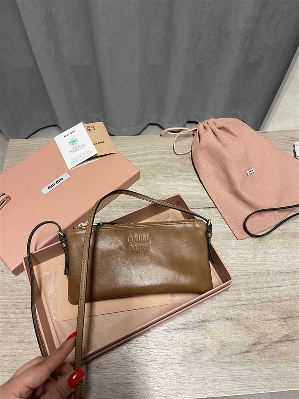 Клатч MIUMIU 133251 - фото 225526
