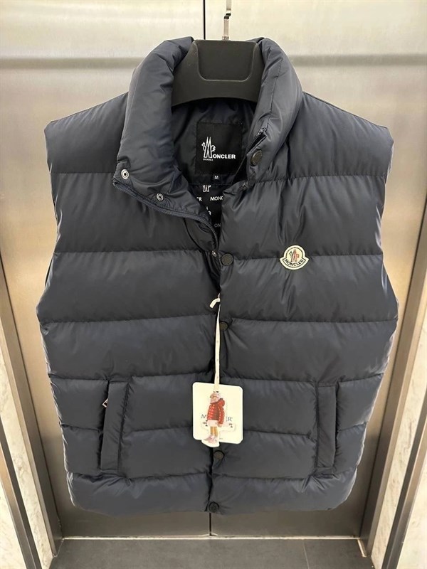 Безрукавка moncler 37371 - фото 22567